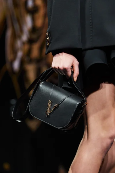 Look 3